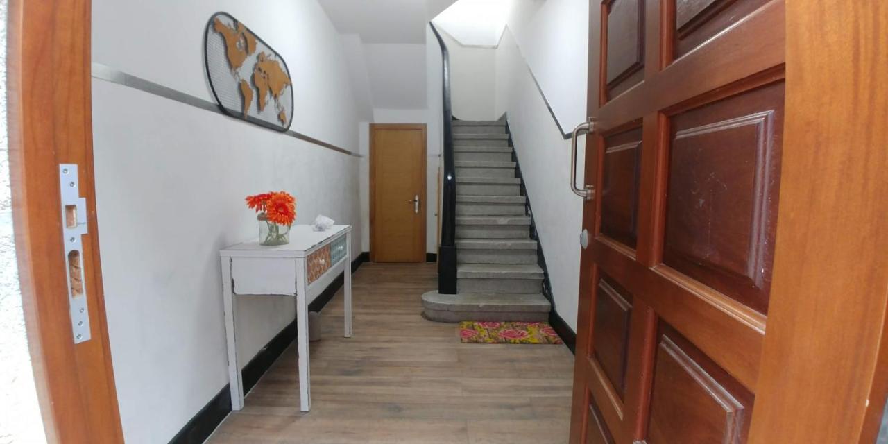 Piso Muy Luminoso En Zona Vieja Apartment Pontevedra Exterior photo
